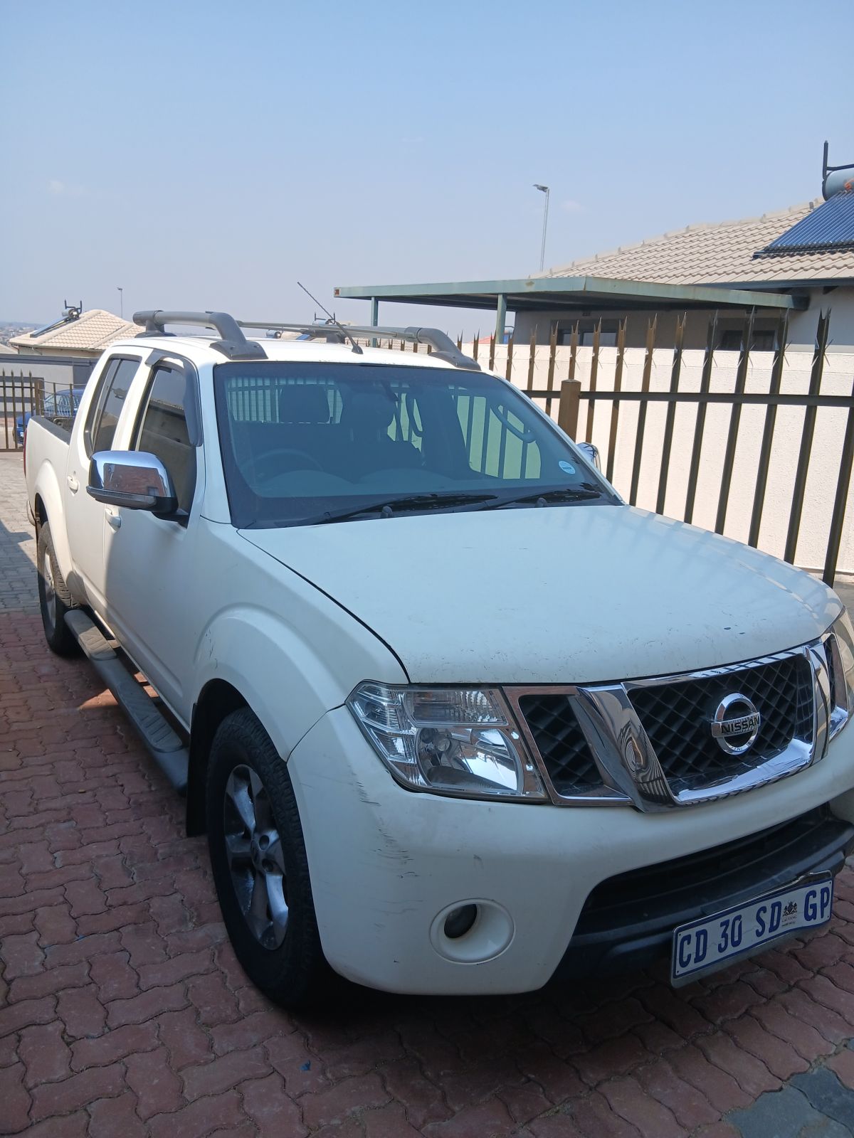 2012 Nissan Navara, photo 2